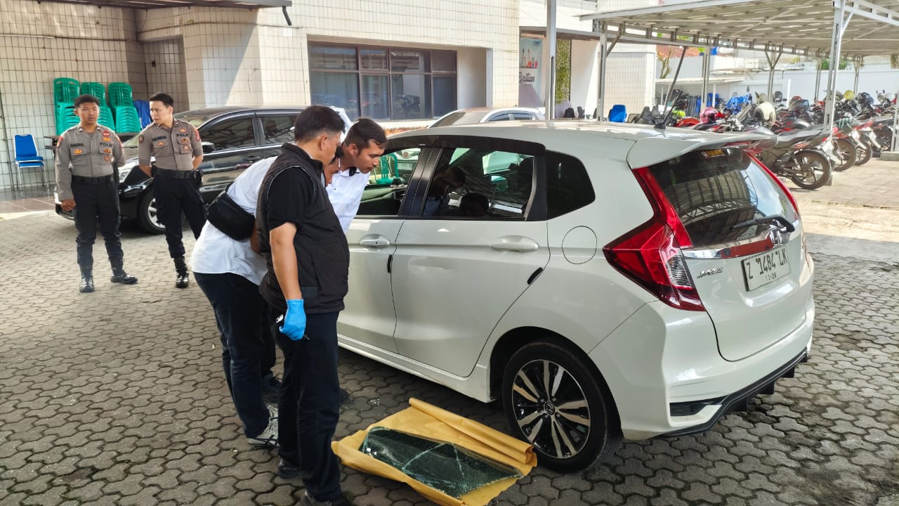pegawai-klinik-di-cikarang-utara-jadi-korban-pencurian-modus-pecah-kaca-mobil-uang-rp105-juta-hilang