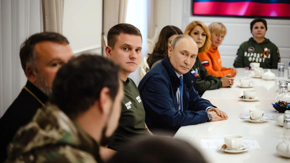 putin-memperkuat-pengaruh-di-kursk-kunjungan-bersejarah-pascaklaim-wilayah